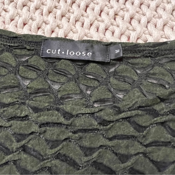 Cut Loose Textured Top M - Picture 4 of 6